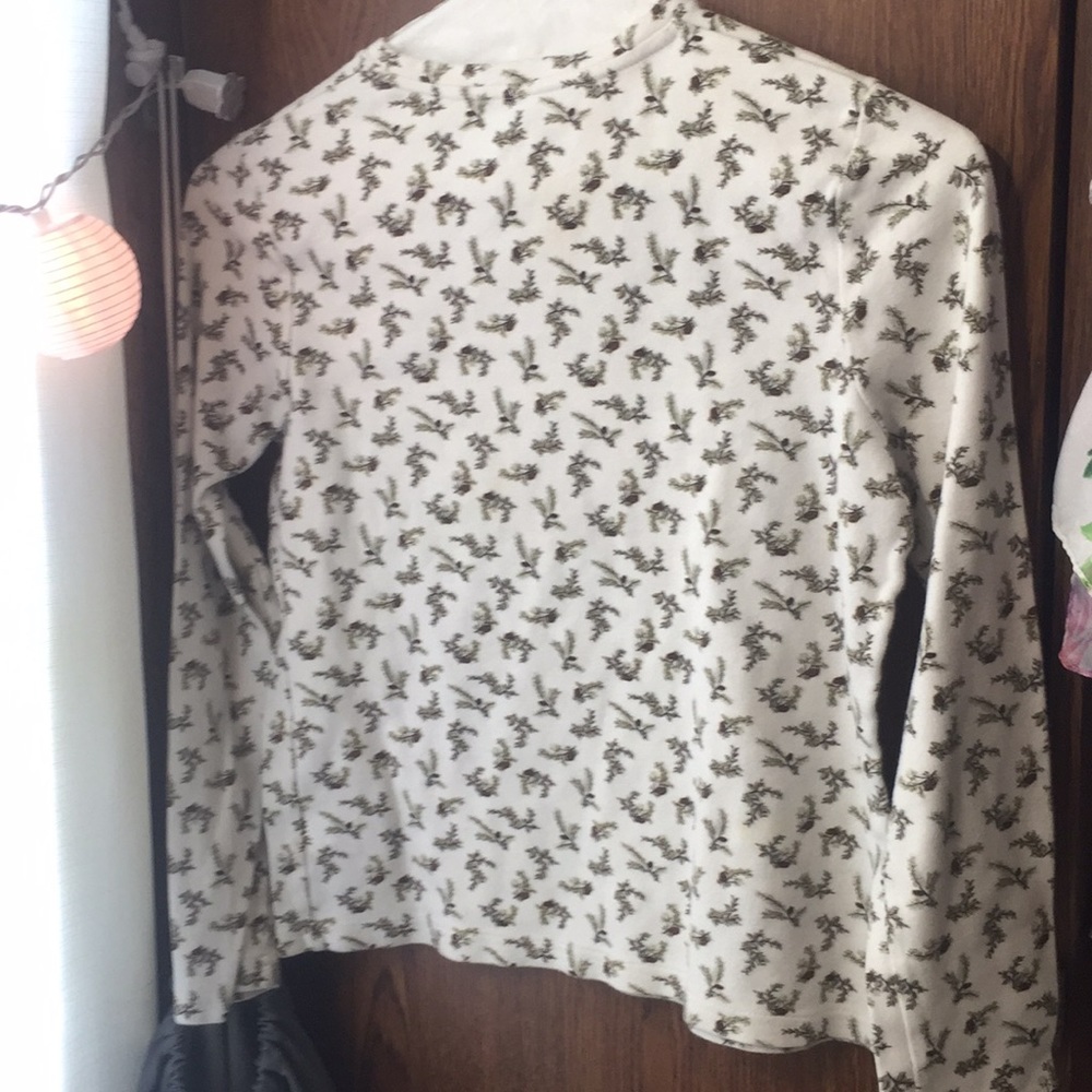 Croft and barrow pinecone long sleeve blouse